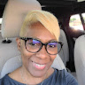 Meet your Posher, Regina